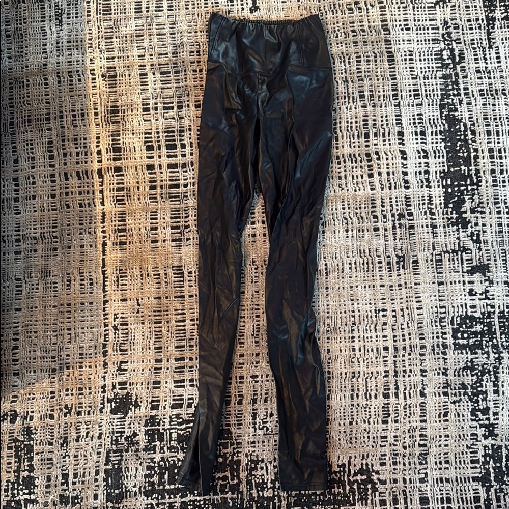 Wilfred Black Leggings